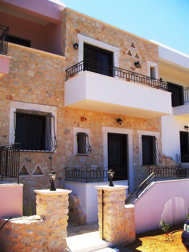 Olive Coast Suites Palekastro Ngoại thất bức ảnh
