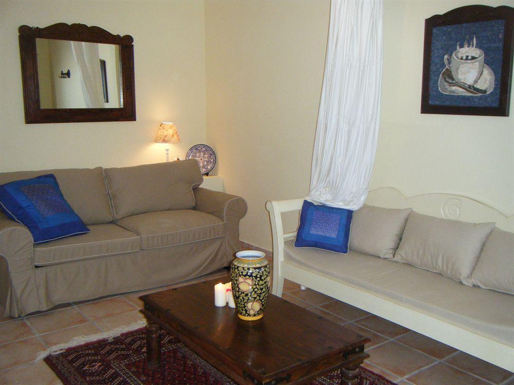 Olive Coast Suites Palekastro Ngoại thất bức ảnh